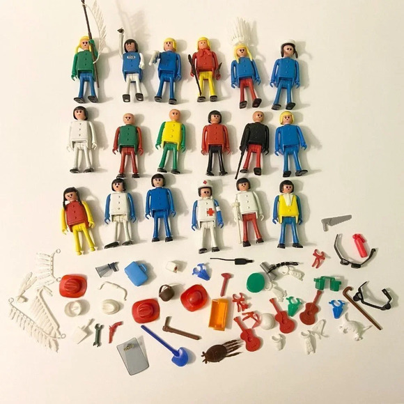 Vintage Play Big West Germany Lot of 18 Figures Plus Accessories - Picture 13 of 13
